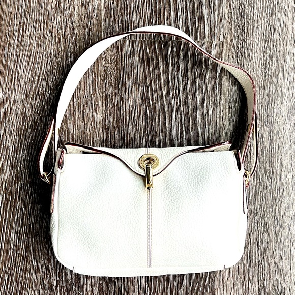 kate spade Handbags - Vintage white Kate spade shoulder bag